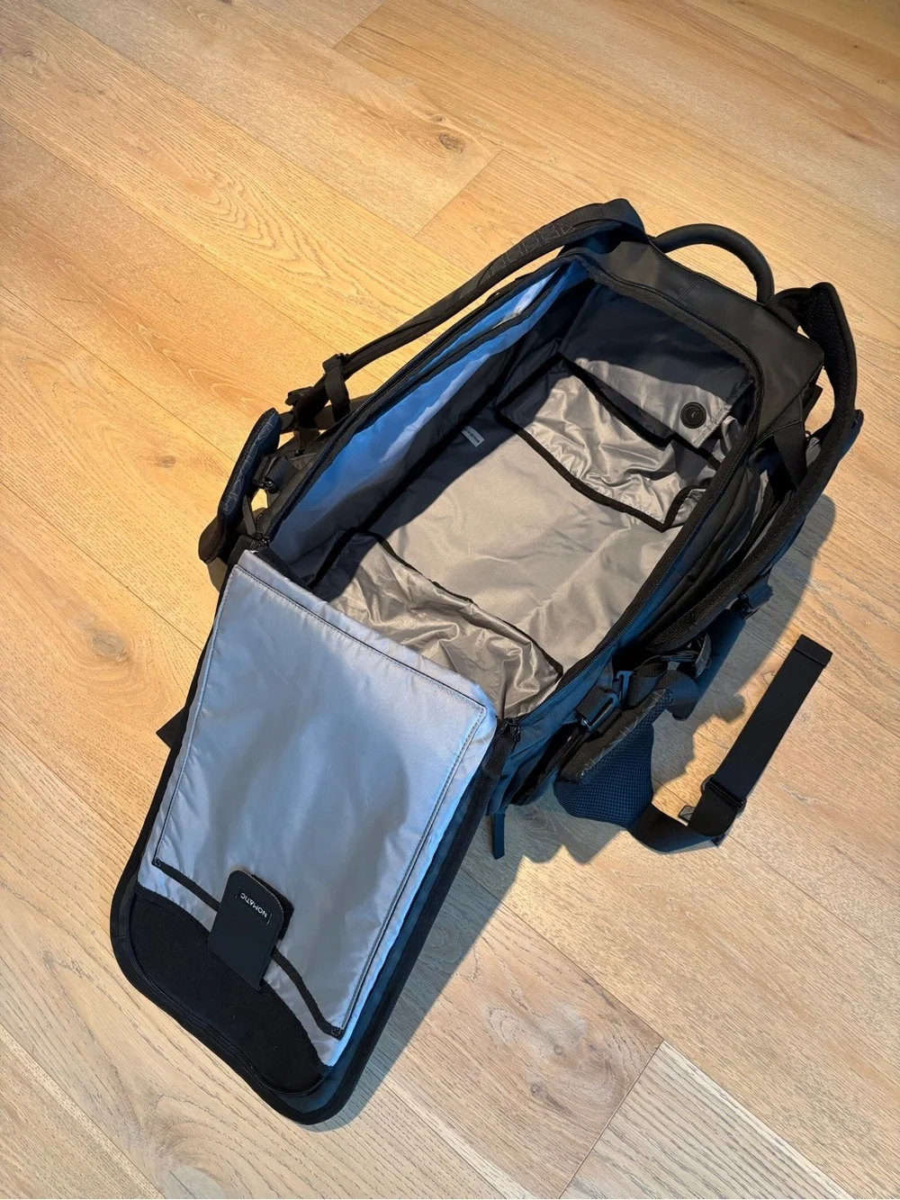 NOMATIC 40L Travel Bag Backpack, Original V1, Like New